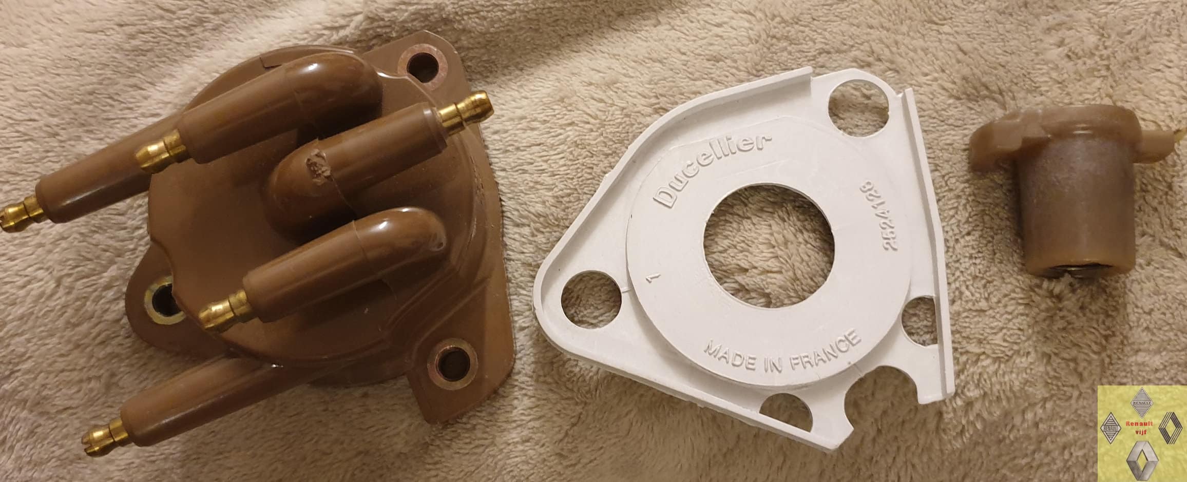 Verdeelkap en rotor Ducellier 666592 Renault 9 of 11.