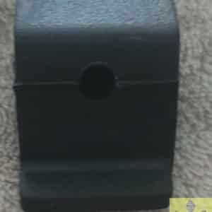 Rubber tussen motorkap en spatbord Renault 9 of 11.