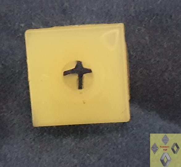 Klem zijskirt Renault 9, 11, Espace I/II of Super 5.