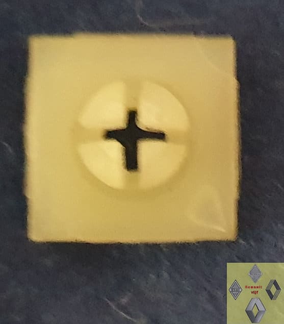 Klem zijskirt Renault 9, 11, Espace I/II of Super 5. - Afbeelding 2