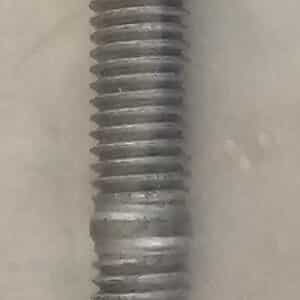 Draadeind M8*125 50 mm cilinderkop uitlaatzijde Renault Megane IV of Trafic III.