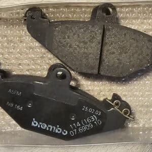 Remblokken Brembo achterzijde 15 mm Renault 21, Espace III, Laguna I of Safrane.