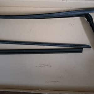 Deurrubber set rechts Renault Megane III.