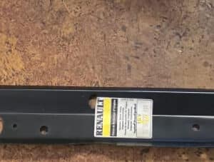 Plaatwerk frontbalk boven koplampen Renault 19 phase 1.